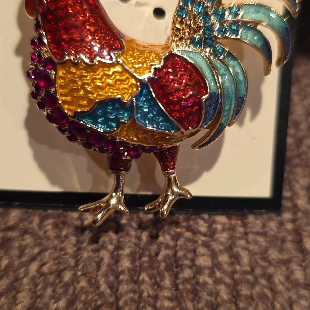 NAPIER BRAND FASHION JEWELRY FANCY COLORFUL SPARKLING ROOSTER PIN BROOCH